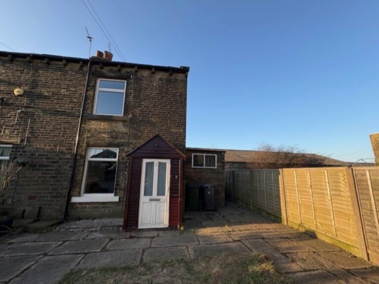 060a 9971 1865 2b86 Upper House Cottages External.jpg